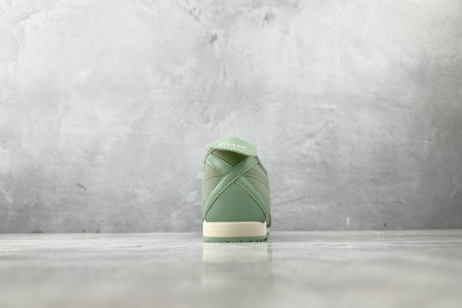 渠道特供 Onitsuka Tiger鬼塚虎 MEXICO 66 SLIP-绿色 1183C408-300