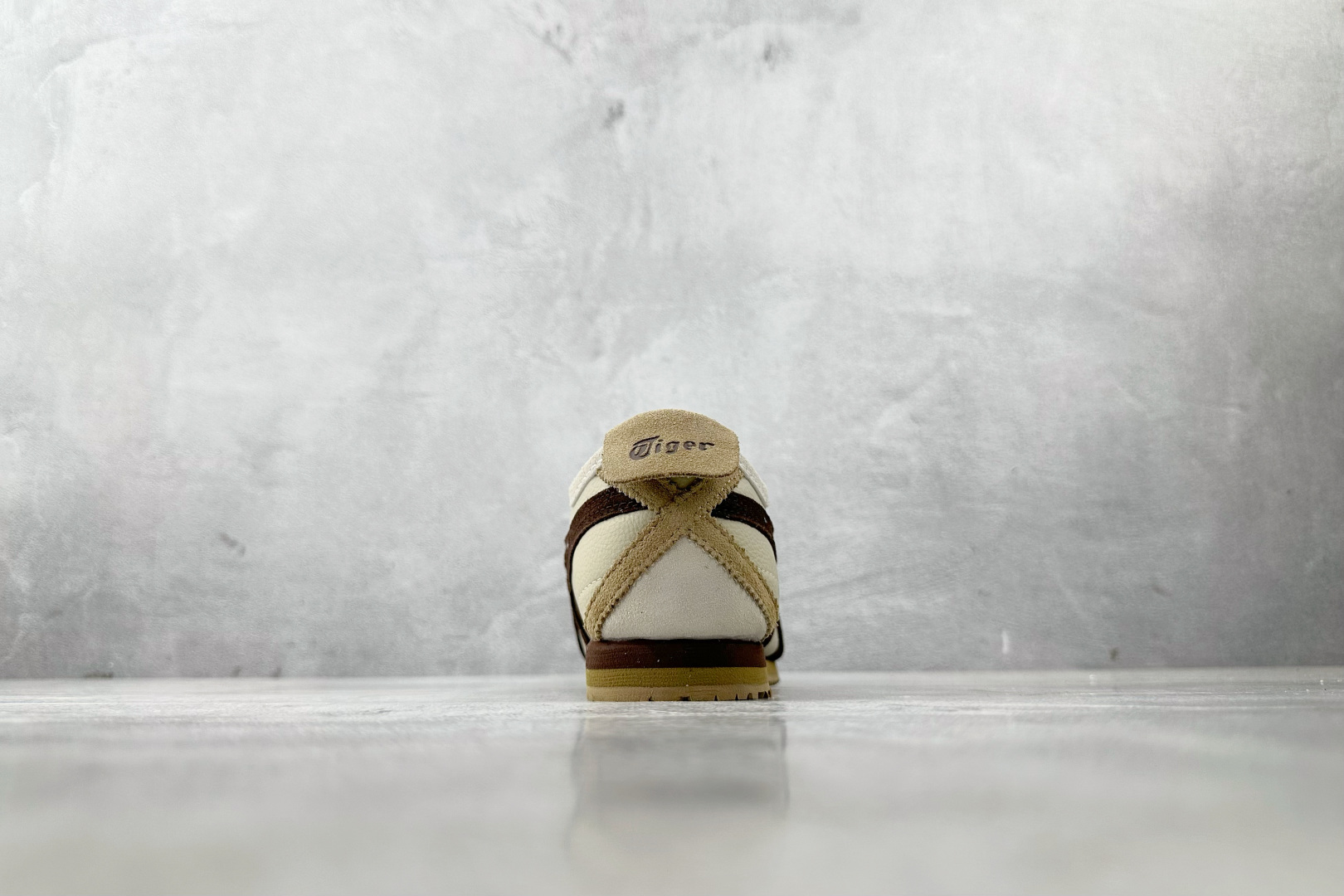 170 渠道特供 Onitsuka Tiger鬼塚虎 MEXICO 66 棕褐色 1183C015-204