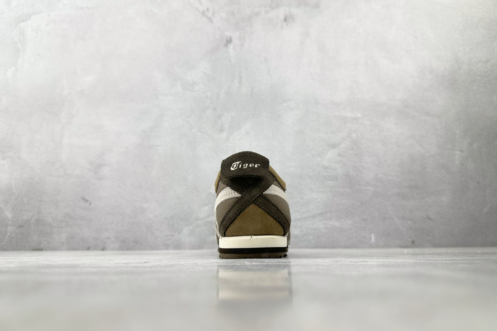 170 渠道特供 Onitsuka Tiger鬼塚虎 MEXICO 66 SD 咖啡色 1183C015-205