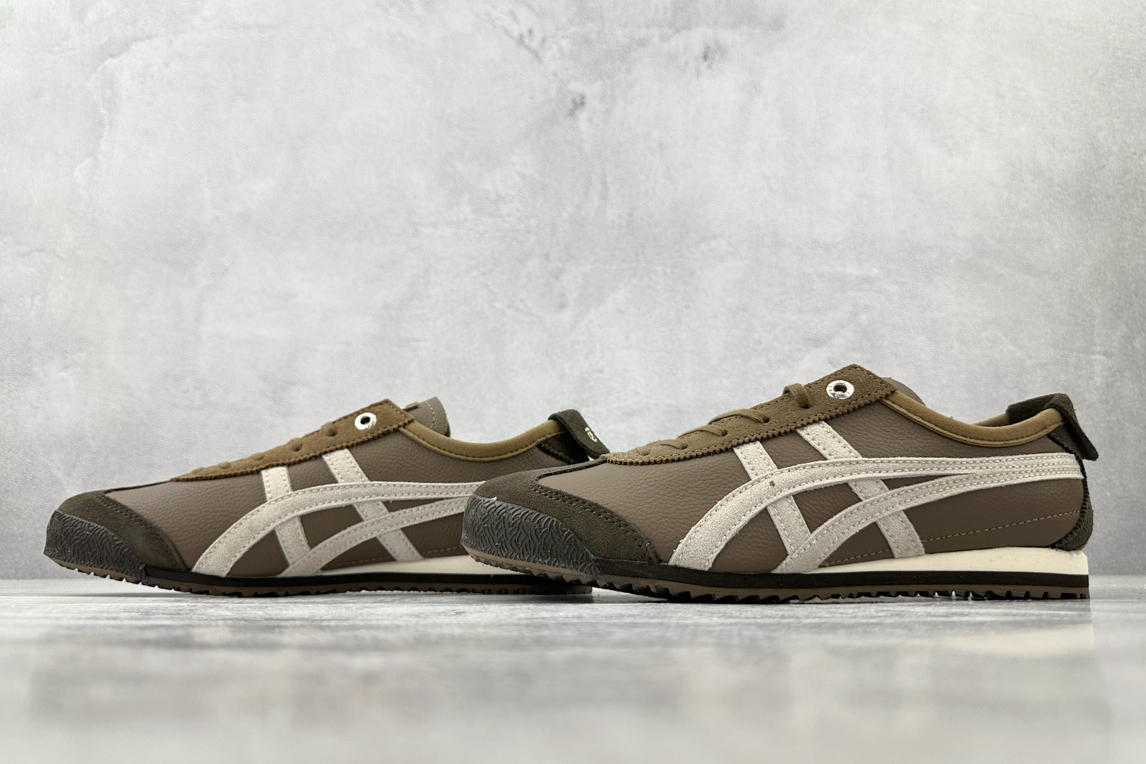 170 渠道特供 Onitsuka Tiger鬼塚虎 MEXICO 66 SD 咖啡色 1183C015-205