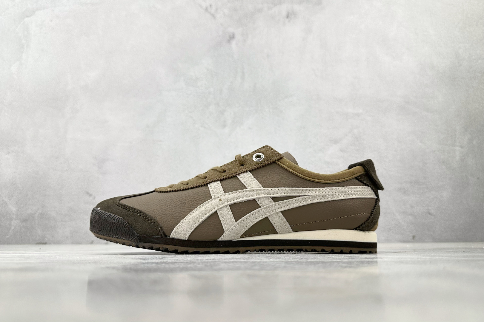 170 渠道特供 Onitsuka Tiger鬼塚虎 MEXICO 66 SD 咖啡色 1183C015-205