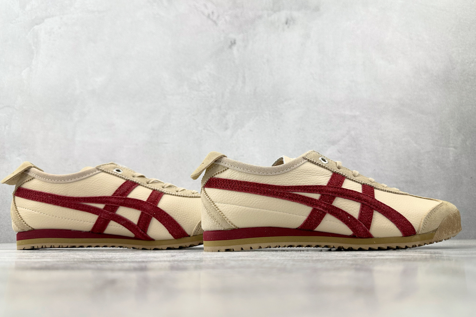 170 渠道特供 Onitsuka Tiger鬼塚虎 MEXICO 66 SD 米酒红色 1183C015-202
