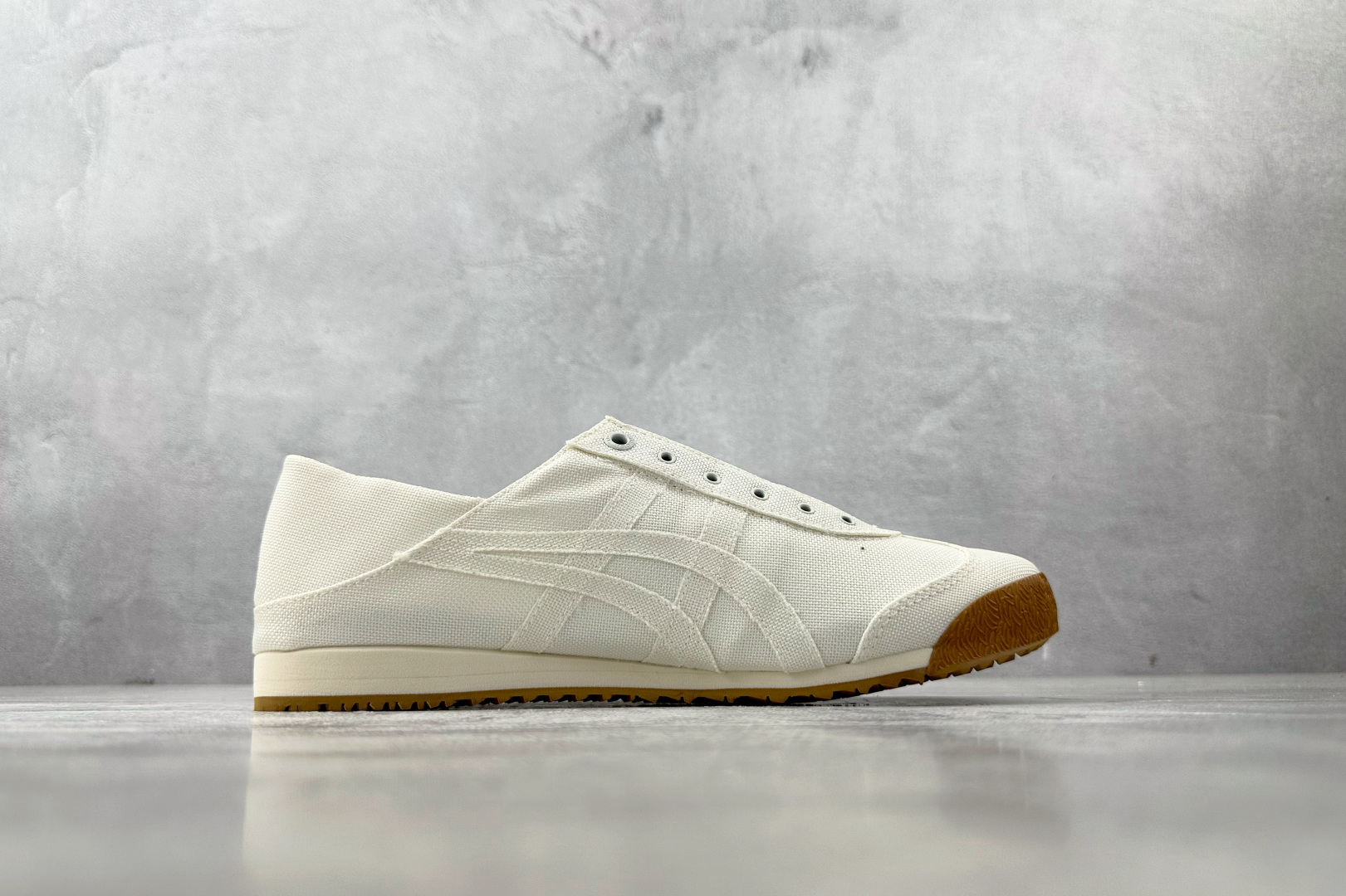 170 渠道特供 Onitsuka Tiger鬼塚虎 MEXICO 66 SD PARATY 米色 1183C432-750