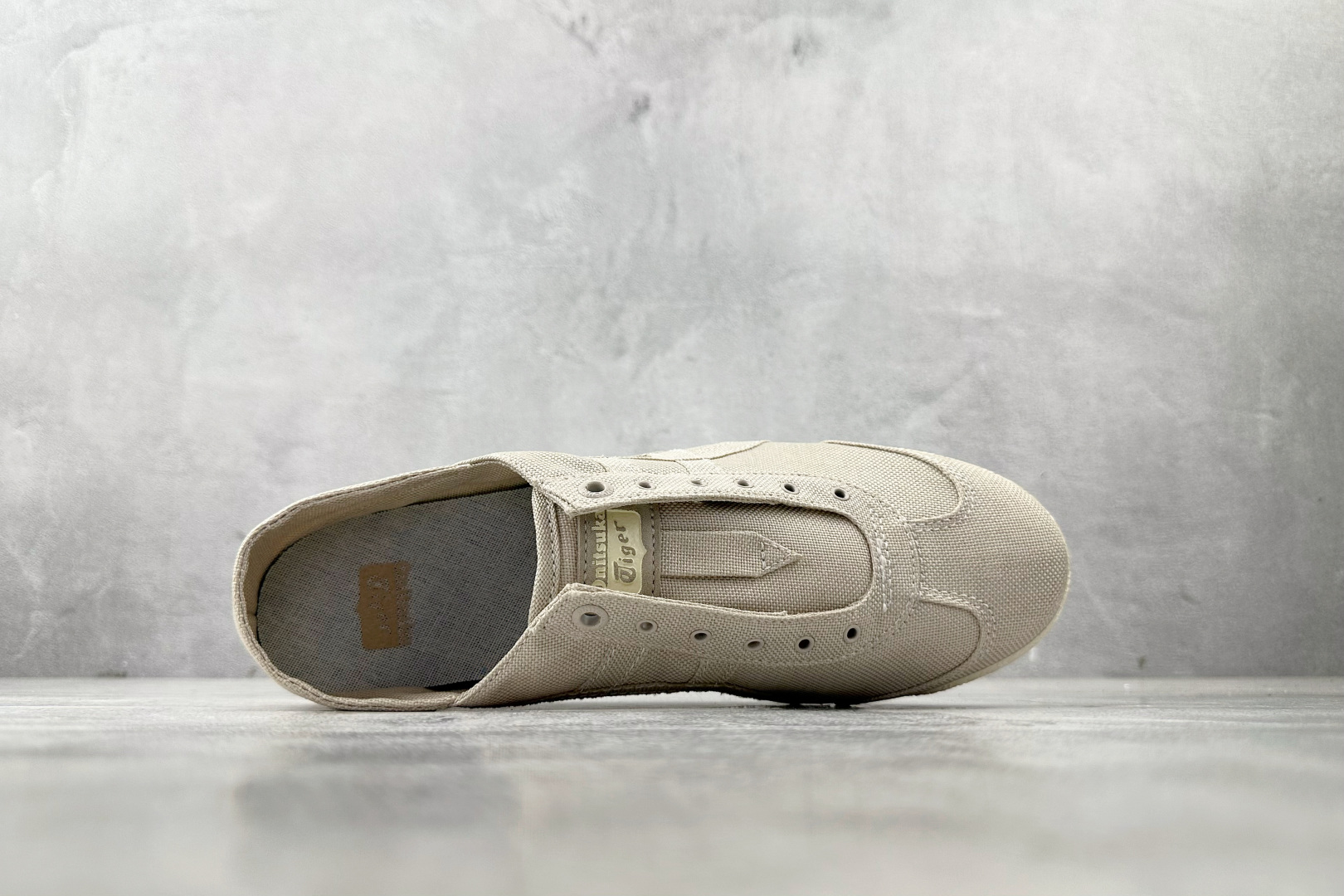 170 渠道特供 Onitsuka Tiger鬼塚虎 MEXICO 66 SD PARATY 米灰色 1183C432-250