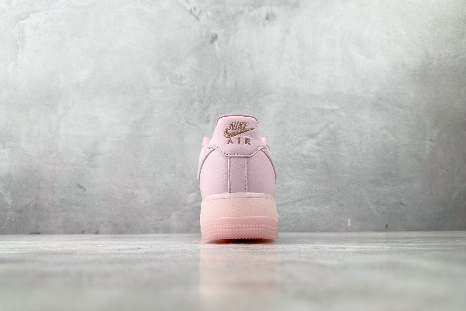 全新版本升级 NOCTA × Nike Air Force 1 ”Love You Forever”粉色 CZ8065-600