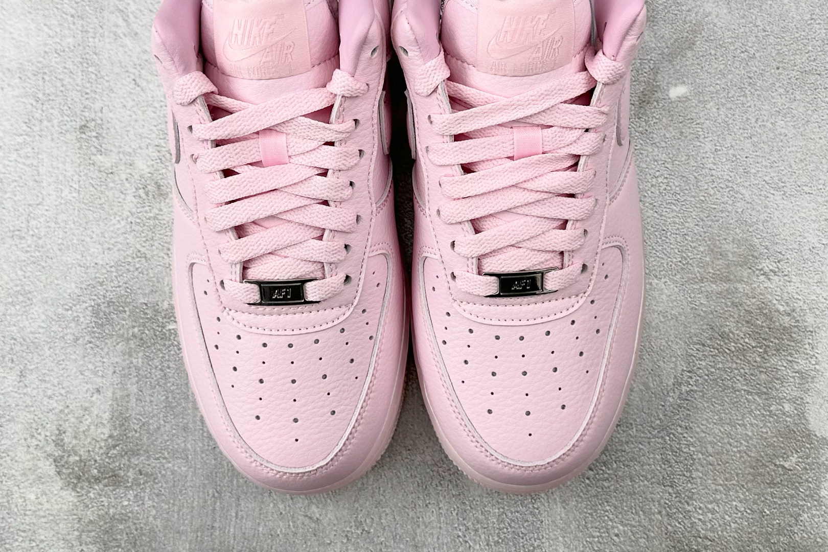 全新版本升级 NOCTA × Nike Air Force 1 ”Love You Forever”粉色 CZ8065-600