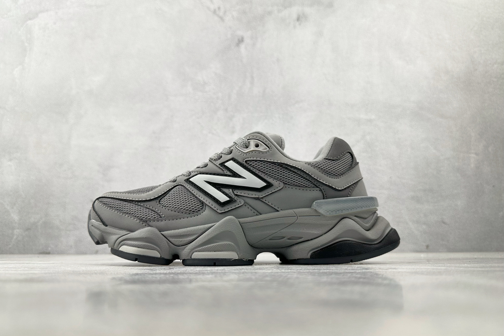 230 New Balance NB 9060 灰色 U9060ZGB