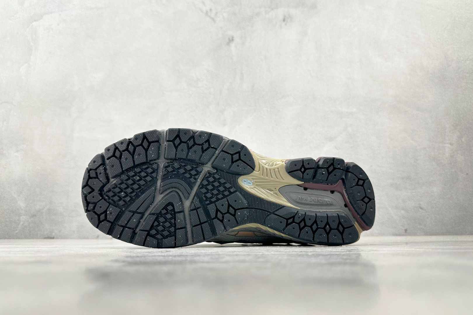 FC 本地💰200
纯原出品  New Balance NB 1906 米青

货号：M1906ND
尺码：36 36.5 37 38.5 39 40 40.5 41 42 42.5 43 44 44.5 45 46 46.5
编码：30
