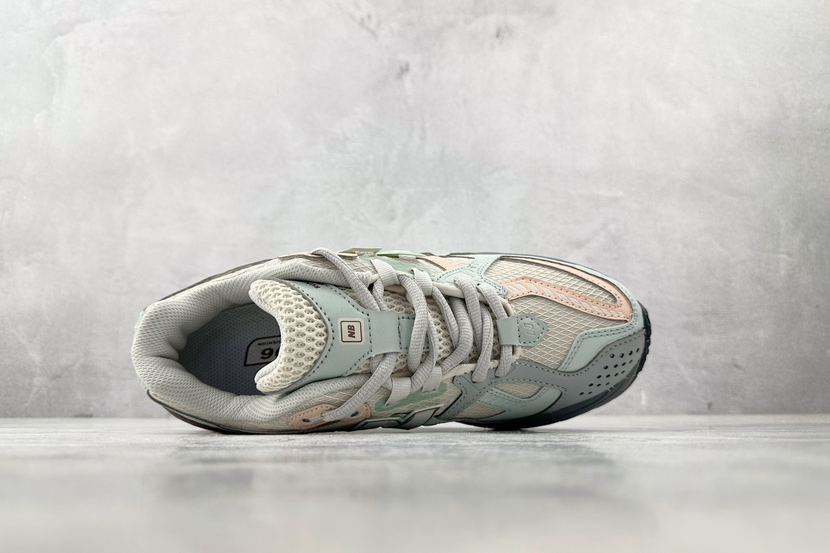FC 本地💰200
纯原出品  New Balance NB 1906 米青

货号：M1906ND
尺码：36 36.5 37 38.5 39 40 40.5 41 42 42.5 43 44 44.5 45 46 46.5
编码：30
