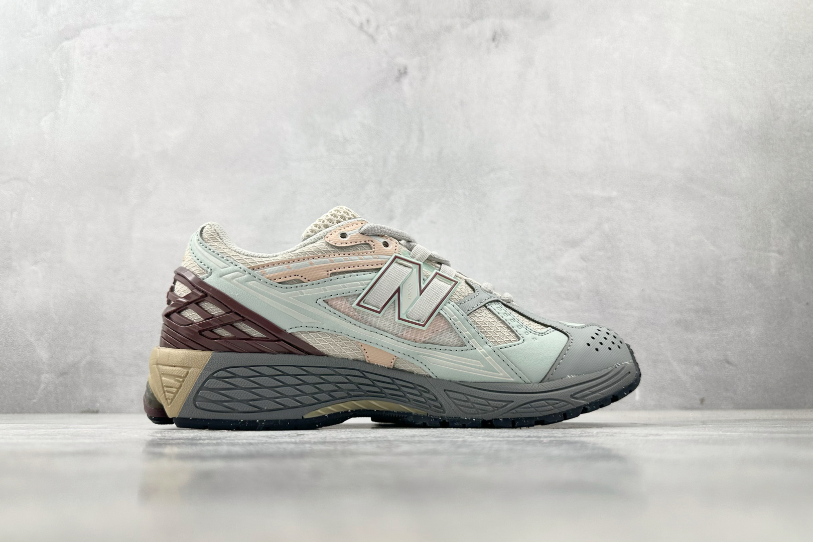 FC 本地💰200
纯原出品  New Balance NB 1906 米青

货号：M1906ND
尺码：36 36.5 37 38.5 39 40 40.5 41 42 42.5 43 44 44.5 45 46 46.5
编码：30
