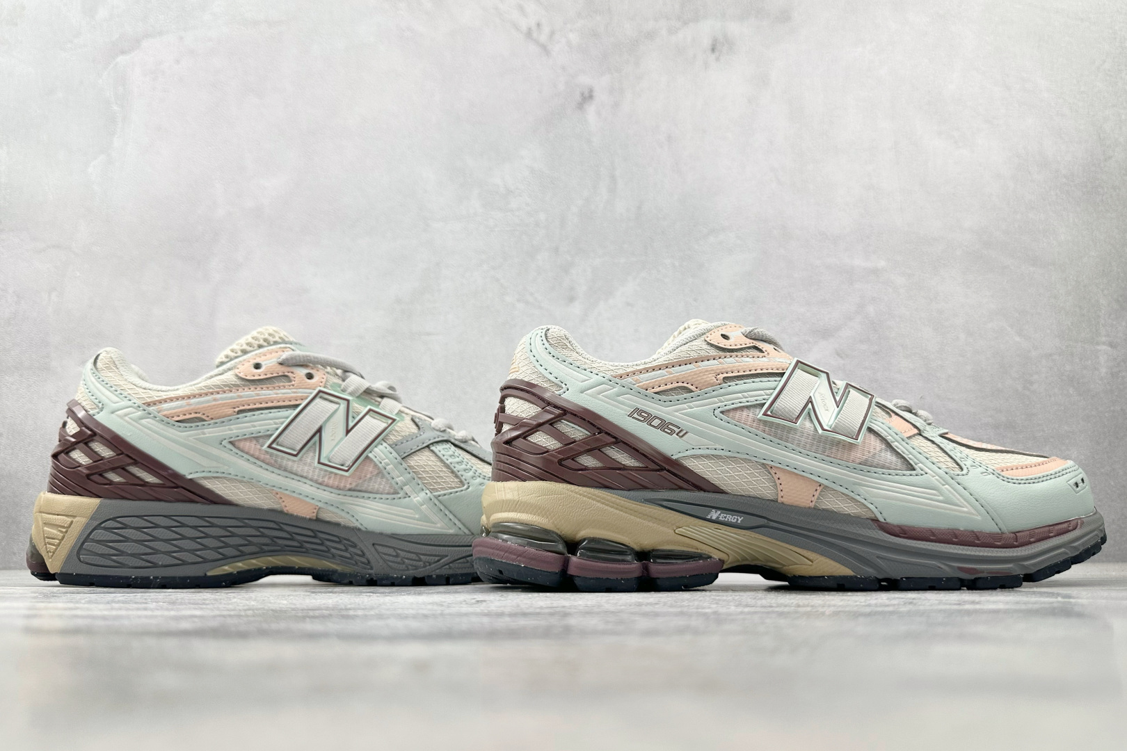 FC 本地💰200
纯原出品  New Balance NB 1906 米青

货号：M1906ND
尺码：36 36.5 37 38.5 39 40 40.5 41 42 42.5 43 44 44.5 45 46 46.5
编码：30