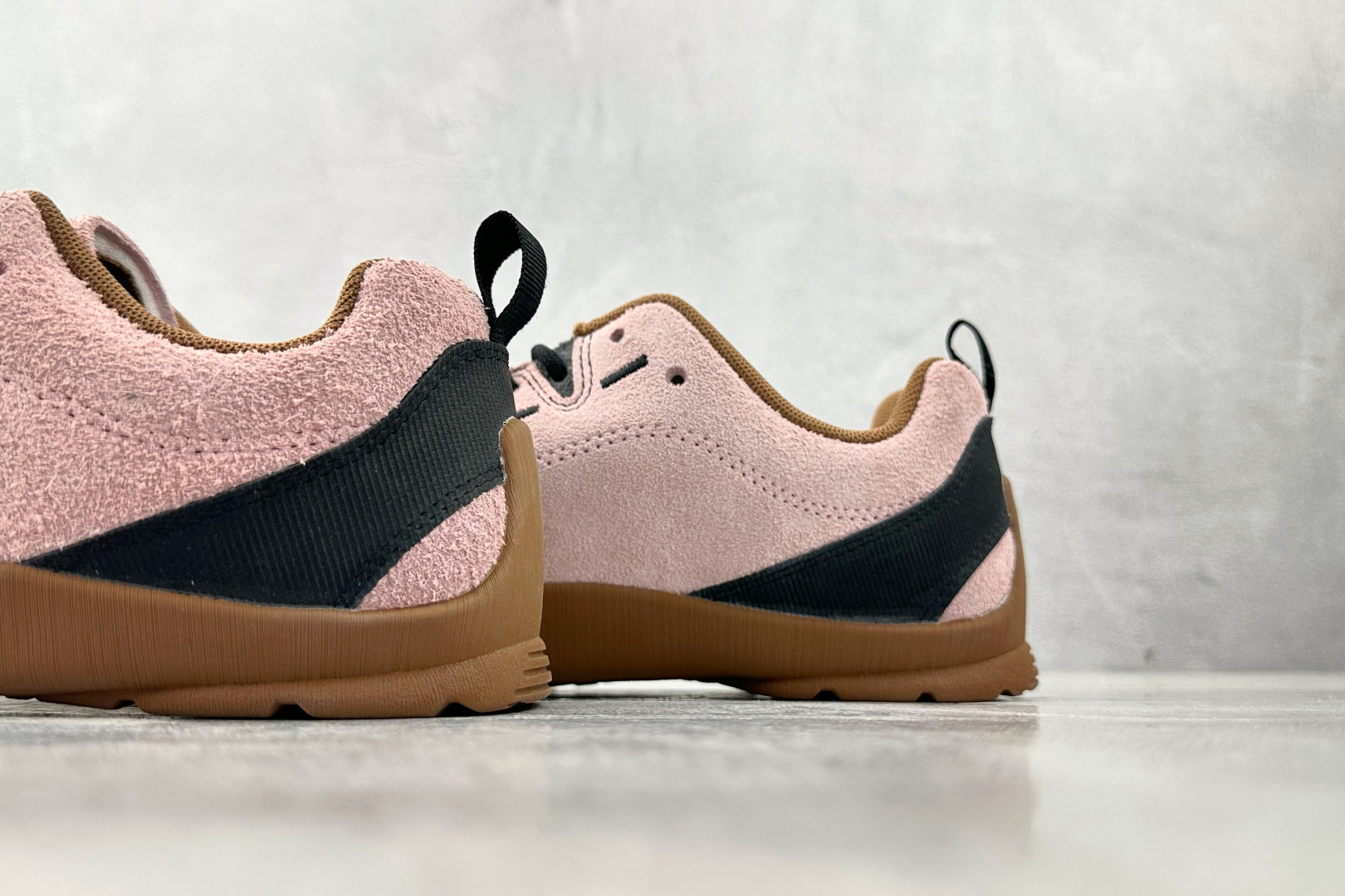 FC 本地💰180
Highsnobiety KEEN Jasper "Downtown"粉色

货号：1029407
尺码：36 36.5 37 38.5 39 40 40.5 41 42 42.5 43 44 44.5 45 46 
编码：28