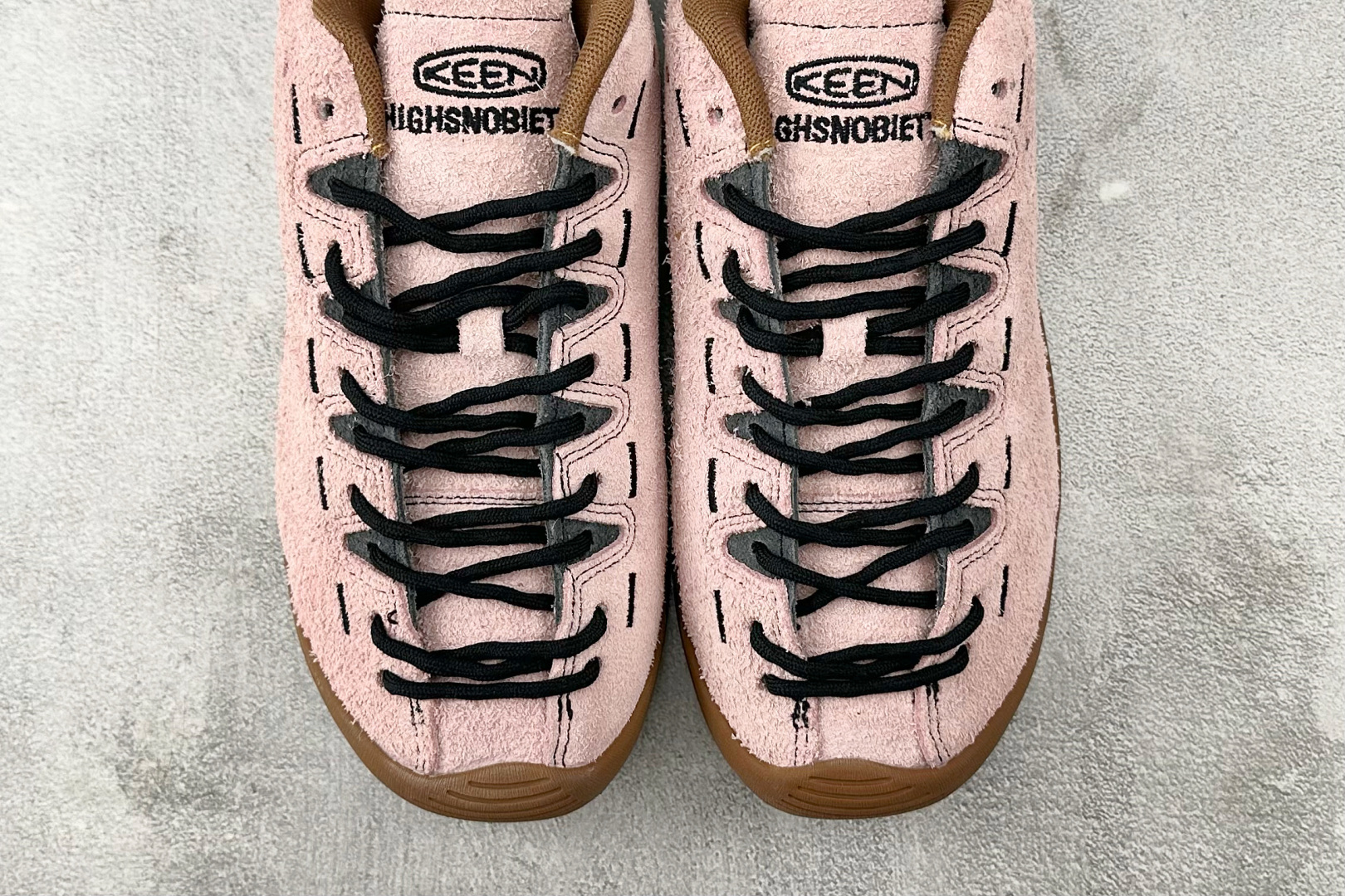 FC 本地💰180
Highsnobiety KEEN Jasper "Downtown"粉色

货号：1029407
尺码：36 36.5 37 38.5 39 40 40.5 41 42 42.5 43 44 44.5 45 46 
编码：28