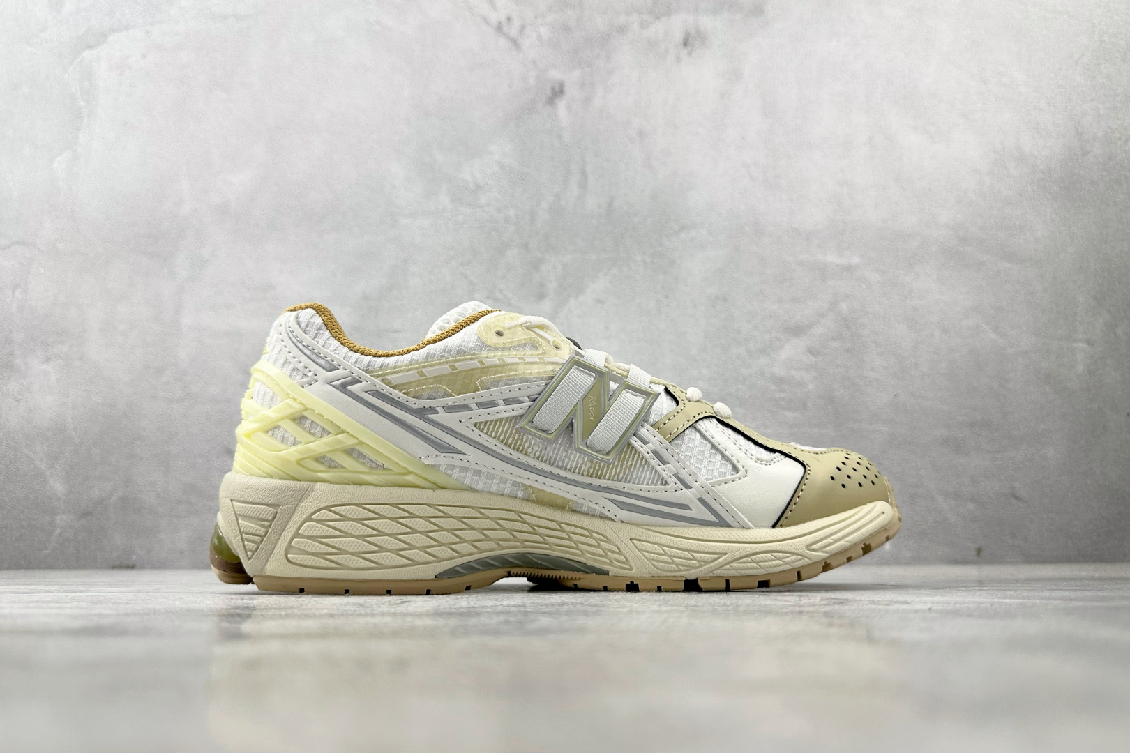 200 纯原出品 New Balance NB 1906R 米色 龙年限定 M1906NLY