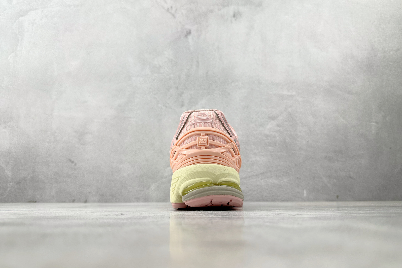 200 纯原出品 New Balance NB 1906R 粉色 M1906NLN