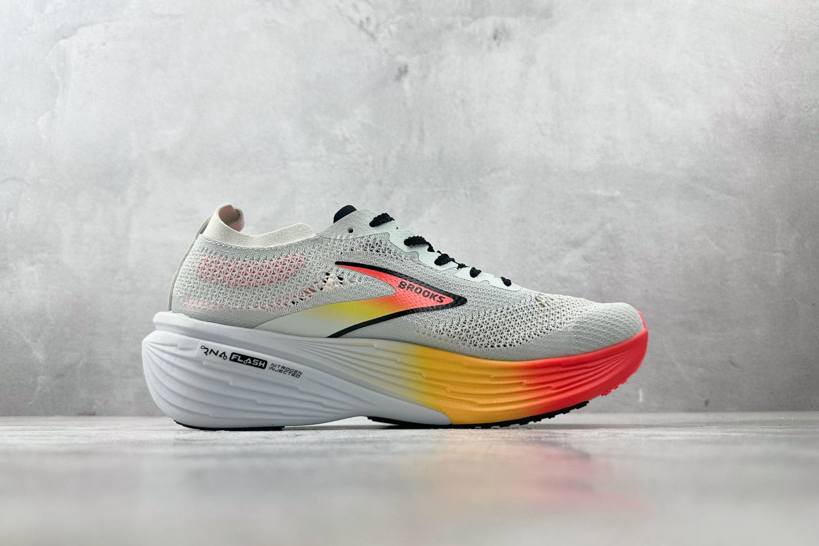 220 Brooks布鲁克斯 HyperiElite 灰橙色 龙卷风 4 1000461D488
