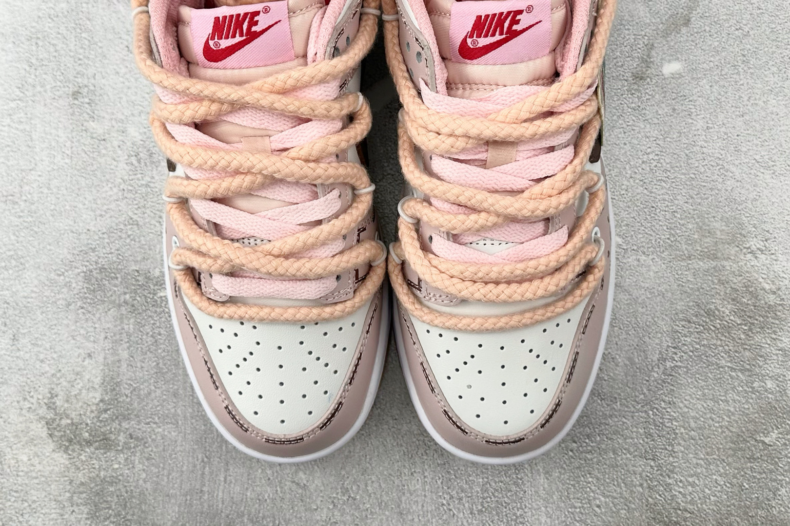 220  定制球鞋 Nike Dunk Low 后青春花漾 玫瑰情书 粉色 DO6485-600