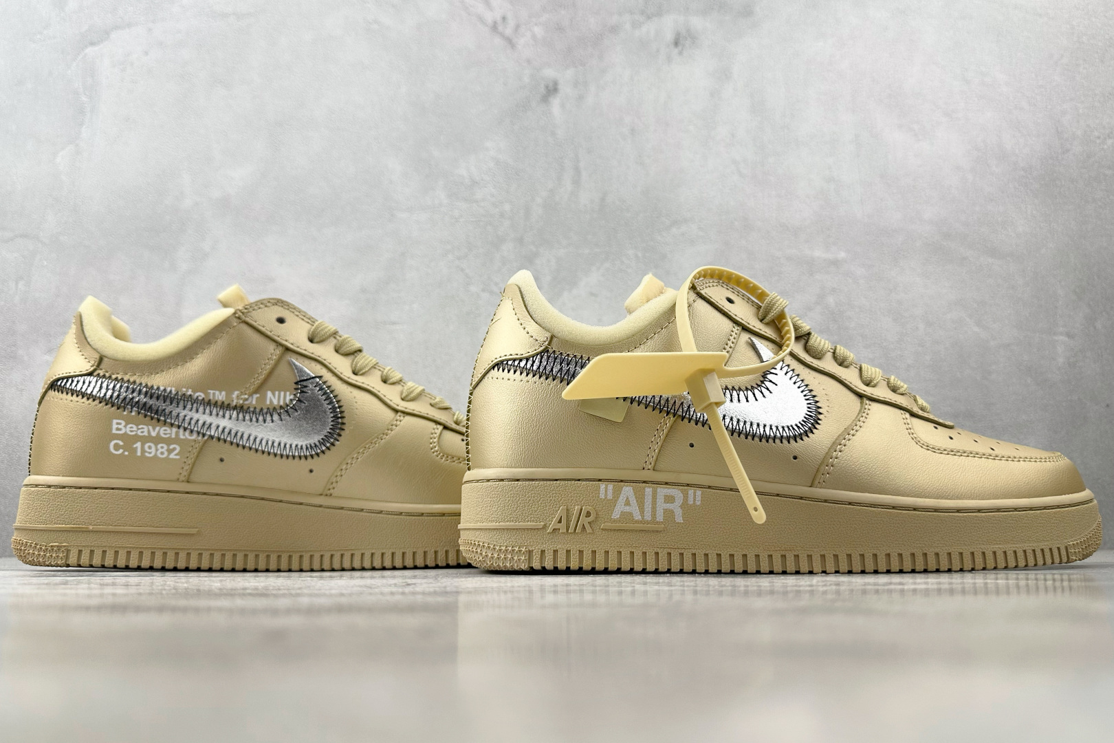 XC 本地💰250
OFF-WHITE x Nike Air Force 1 金色

货号：DX1419 900
尺码：40 40.5 41 42 42.5 43 44 44.5 45 46 46.5 47.5
编码：35
