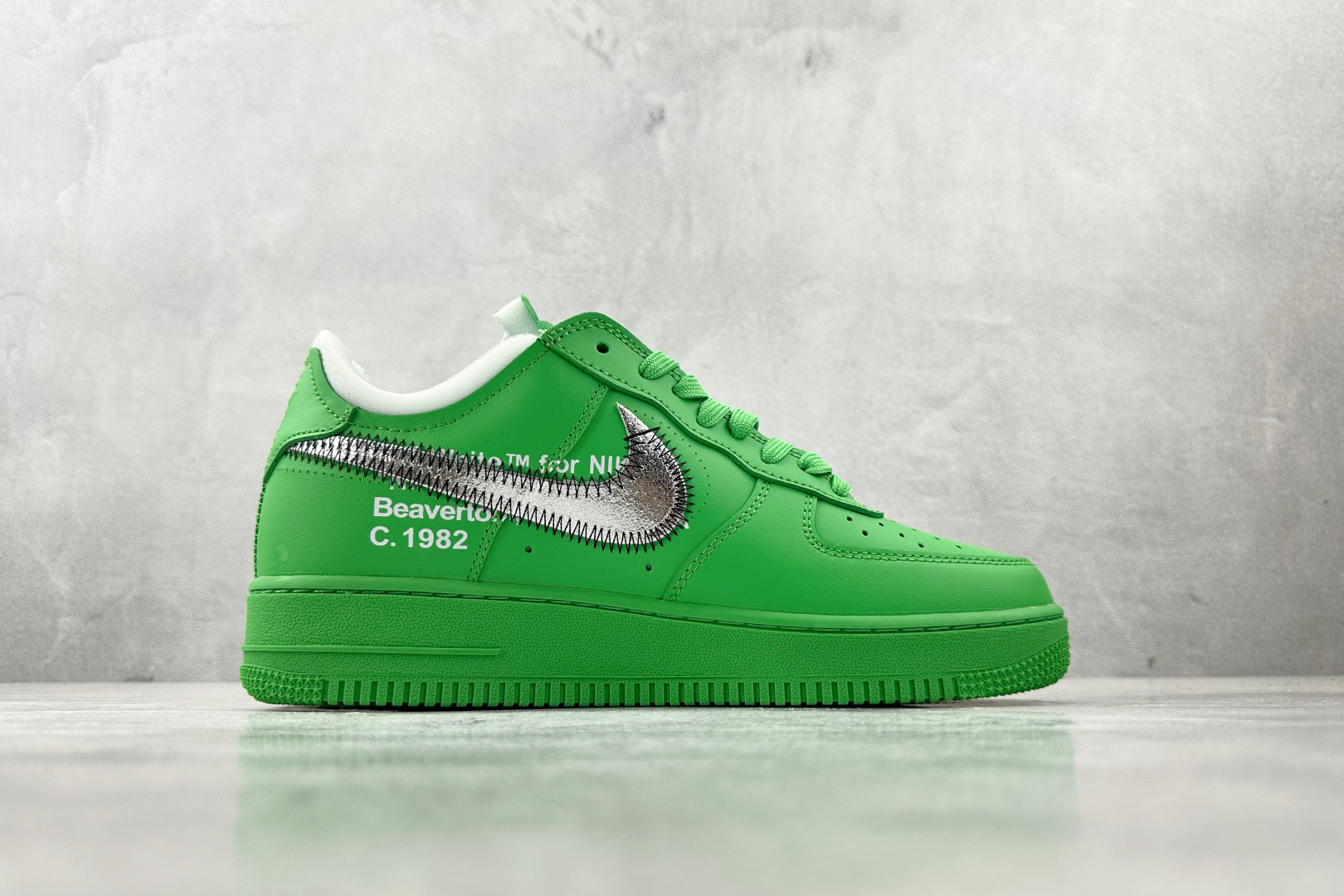 XC 本地💰250
OFF-WHITE x Nike Air Force 1 绿色

货号：DX1419-300
尺码：40 40.5 41 42 42.5 43 44 44.5 45 46 46.5 47.5
编码：35