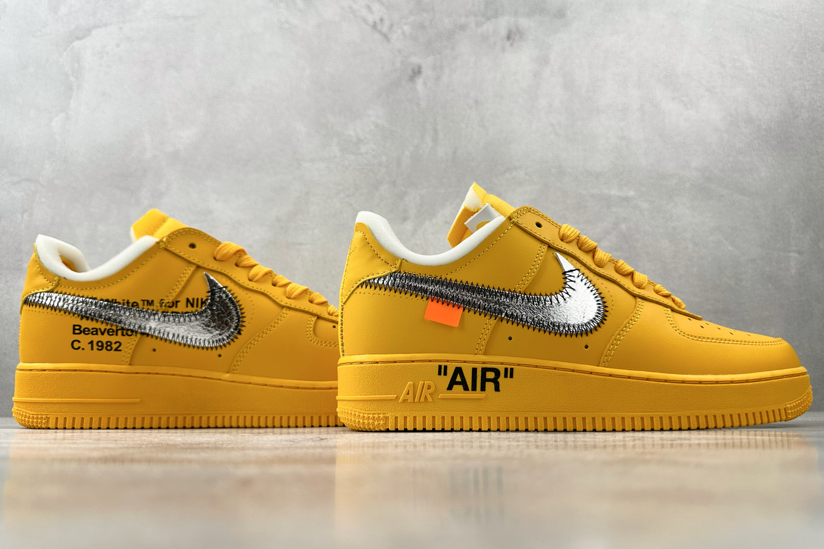 XC 本地💰250
OFF-WHITE x Nike Air Force 1 "Lemonade" 联名款 黄色

货号：DD1876-700
尺码：40 40.5 41 42 42.5 43 44 44.5 45 46 46.5 47.5
编码：35
