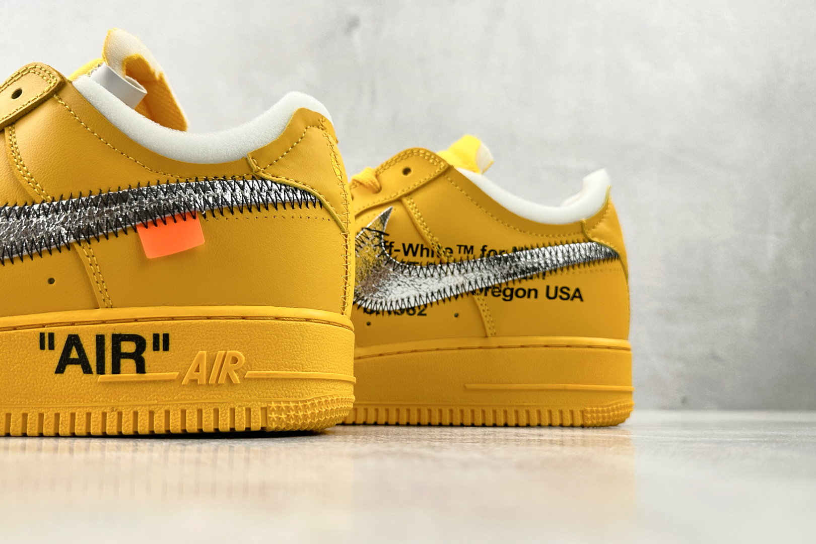 XC 本地💰250
OFF-WHITE x Nike Air Force 1 "Lemonade" 联名款 黄色

货号：DD1876-700
尺码：40 40.5 41 42 42.5 43 44 44.5 45 46 46.5 47.5
编码：35