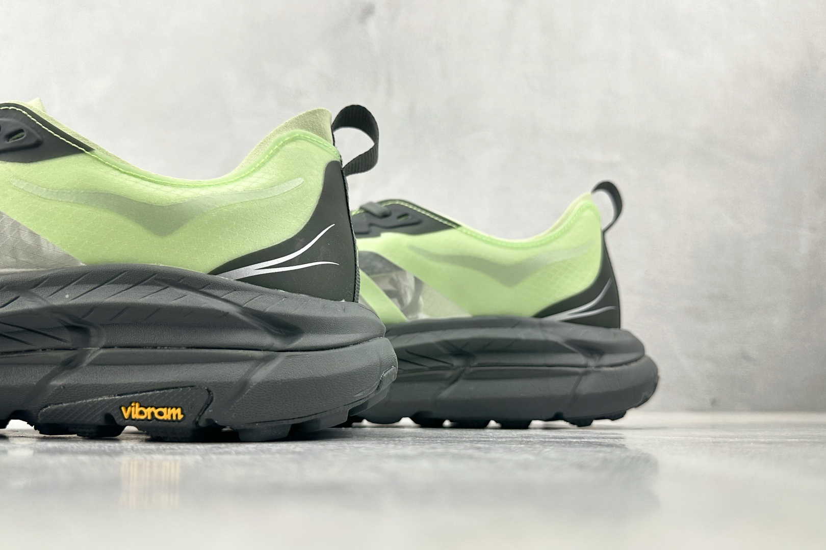 HK 本地💰210
平台专供 HOKA ONE ONE Mafate Speed 4 LITE 黑绿色

货号：1168450-LHC
尺码：36 36.5 37.5 38 38.5 39 40 40.5 41 42 42.5 43 44 44.5 45 
编码：31