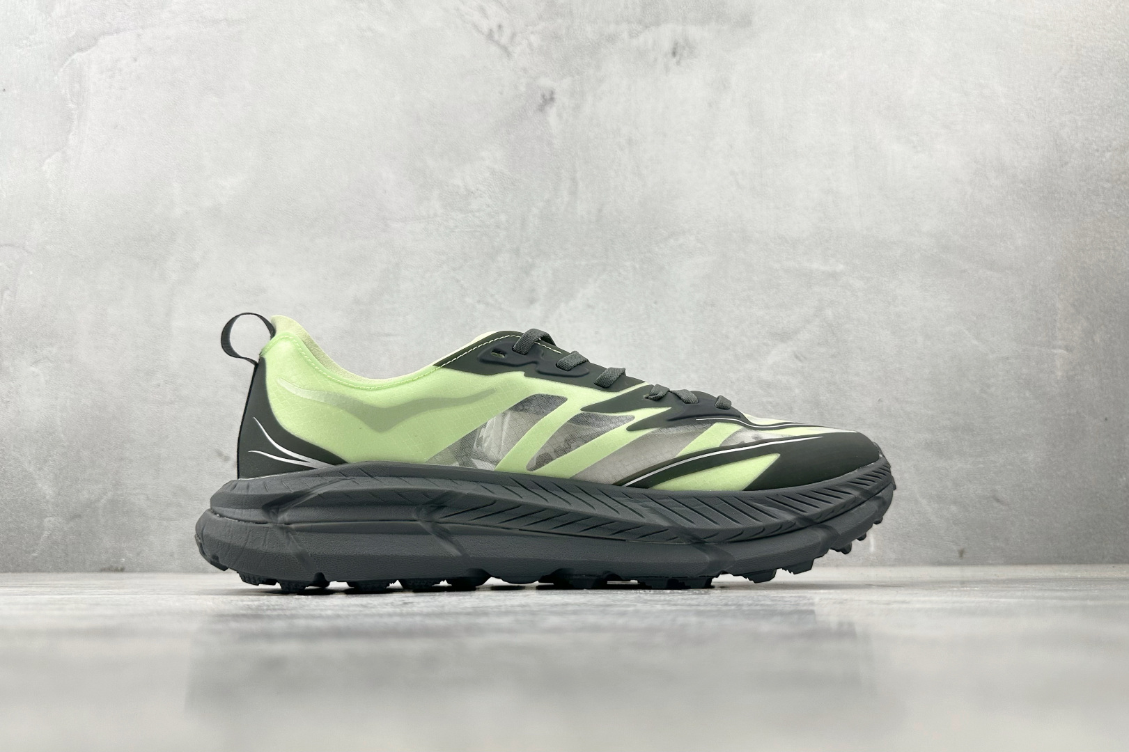 HK 本地💰210
平台专供 HOKA ONE ONE Mafate Speed 4 LITE 黑绿色

货号：1168450-LHC
尺码：36 36.5 37.5 38 38.5 39 40 40.5 41 42 42.5 43 44 44.5 45 
编码：31
