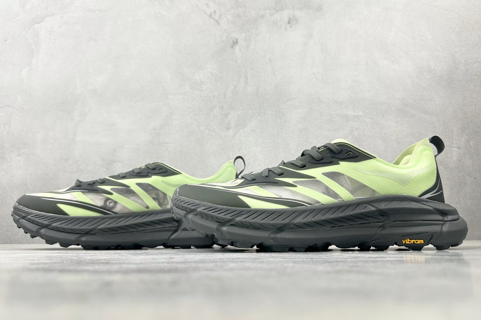 HK 本地💰210
平台专供 HOKA ONE ONE Mafate Speed 4 LITE 黑绿色

货号：1168450-LHC
尺码：36 36.5 37.5 38 38.5 39 40 40.5 41 42 42.5 43 44 44.5 45 
编码：31