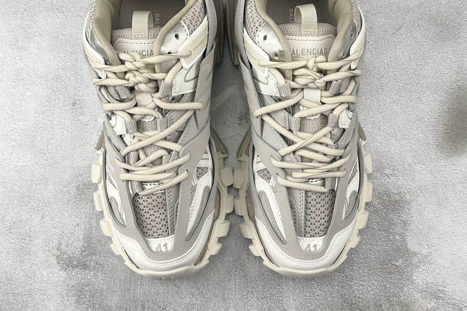 280 最强性价比 Balenciaga巴黎世家 Track 奶茶棕 542436W3FE49697