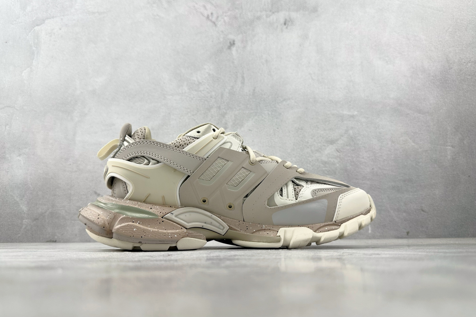 280 最强性价比 Balenciaga巴黎世家 Track 奶茶棕 542436W3FE49697