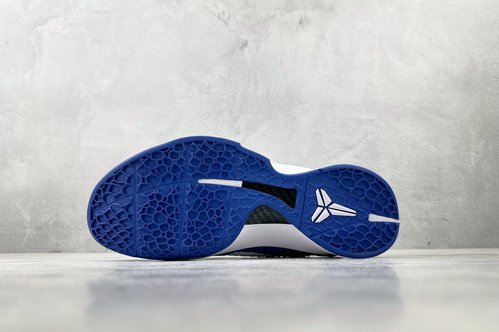 450 市售最高版本 Nike Zoom Kobe 6 Protro “Dodgers” PE 蓝白 CW2190-400