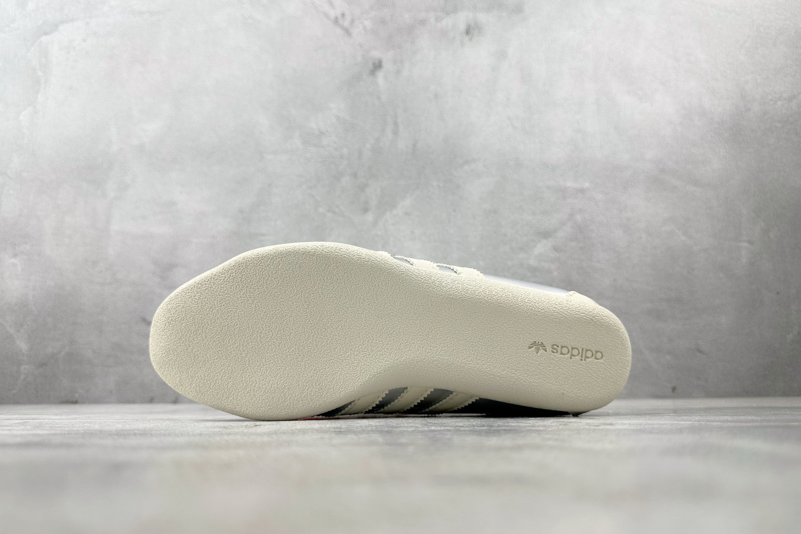 170 出口订单 adidoriginals TOKYO 银色  JQ0593