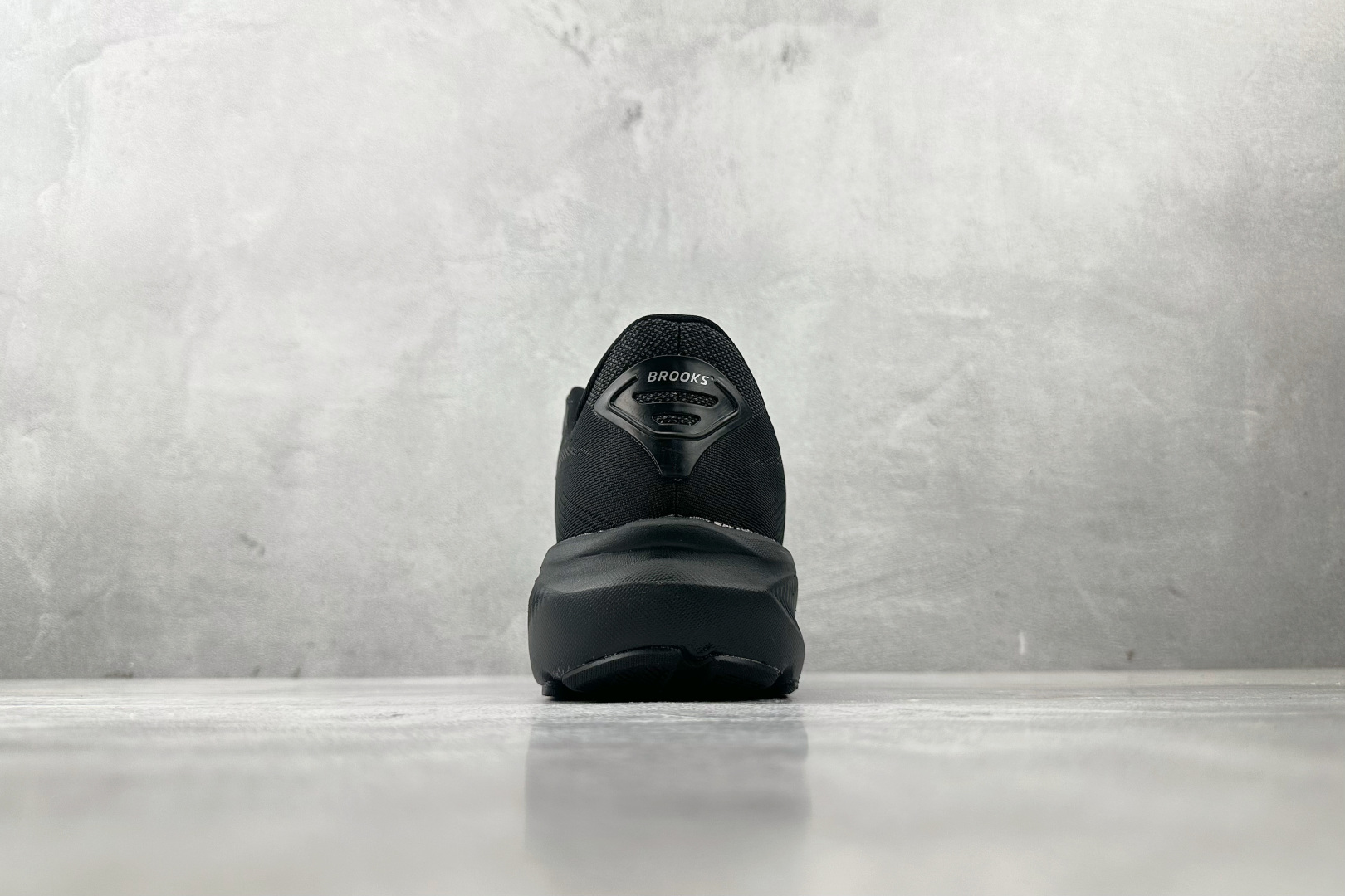 210 Brooks布鲁克斯 Gho17 黑色 110442-020