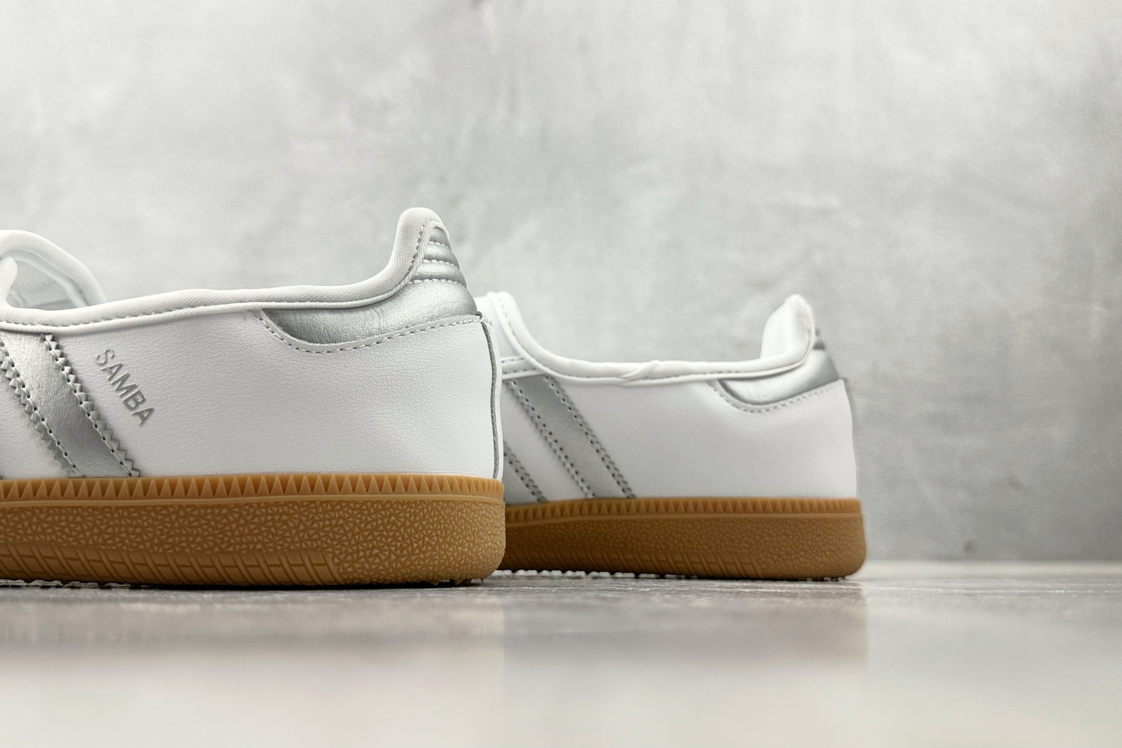 160 adidoriginals Samba Jane 白色 KJ3785