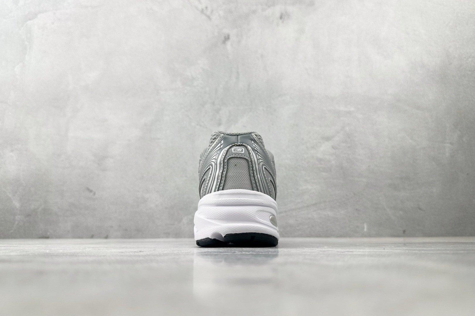 200 New Balance NB 740 银色 U740SG2