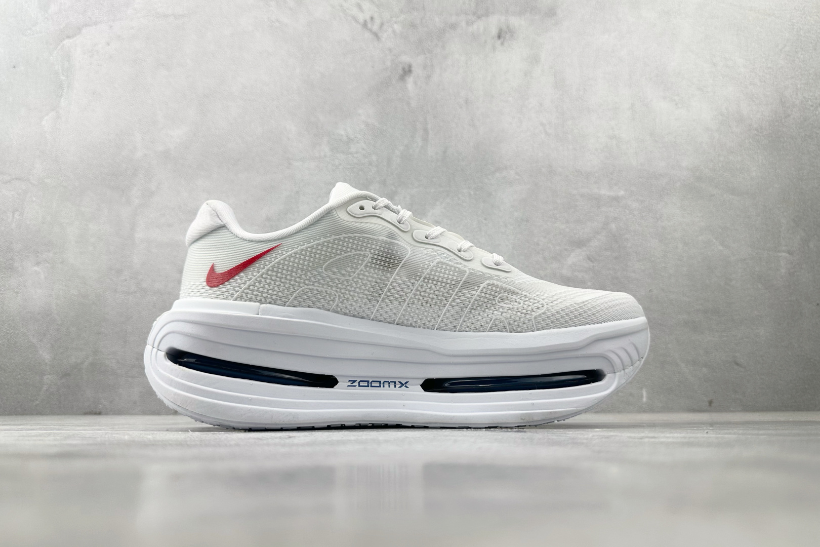 220 Nike Vomero Vomero Premium 白红  HQ2050-718