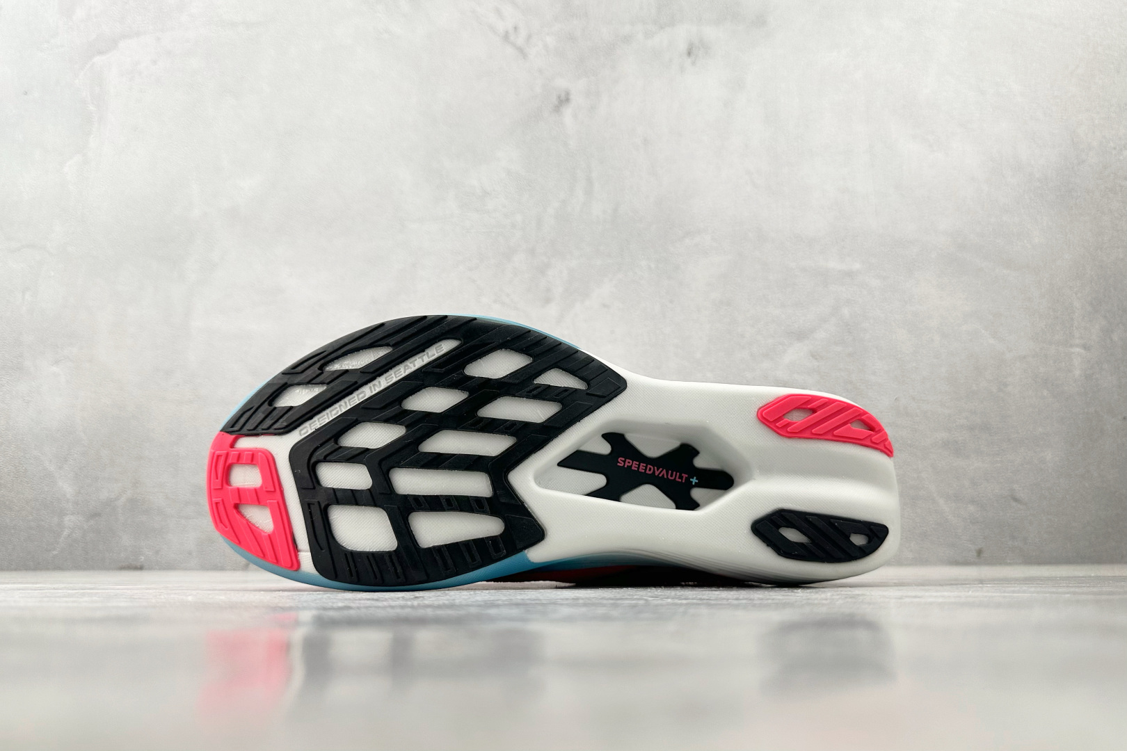 220 Brooks布鲁克斯 HyperiElite 4 粉红色 1000461D645