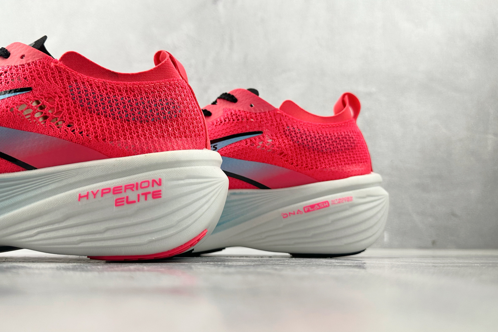 220 Brooks布鲁克斯 HyperiElite 4 粉红色 1000461D645