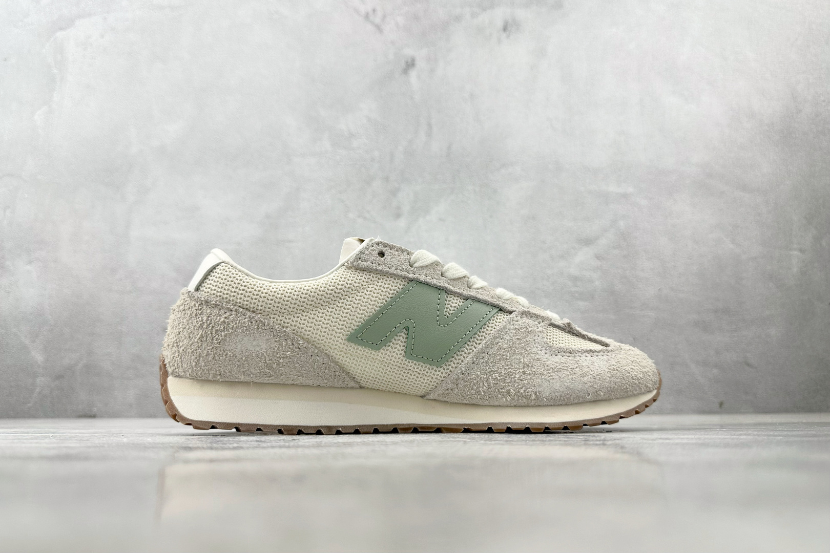 X 版 
New Balance NB 471 米白色

货号：U471KAC
尺码：36 36.5 3