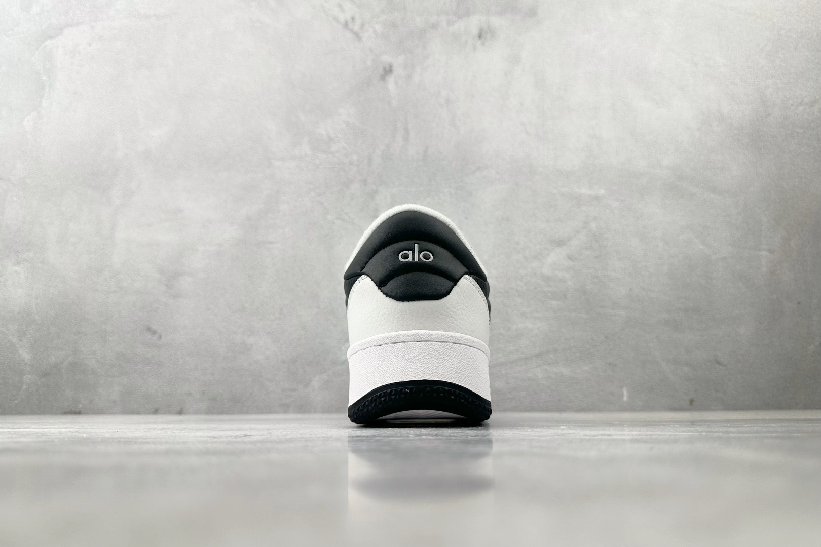 270 全新工厂开发 alo yoga Recovery Mode 黑白色 A0685U-Black/White