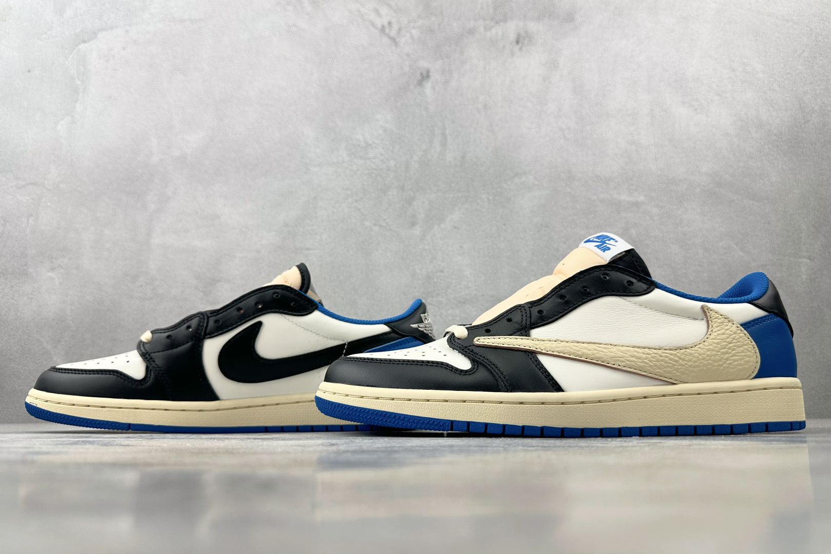 360 Travis Scott x Fragment Design x Jordan Air Jordan 1 Low SP 倒钩2.0 三方联名闪电 白蓝黑  DM7866-140