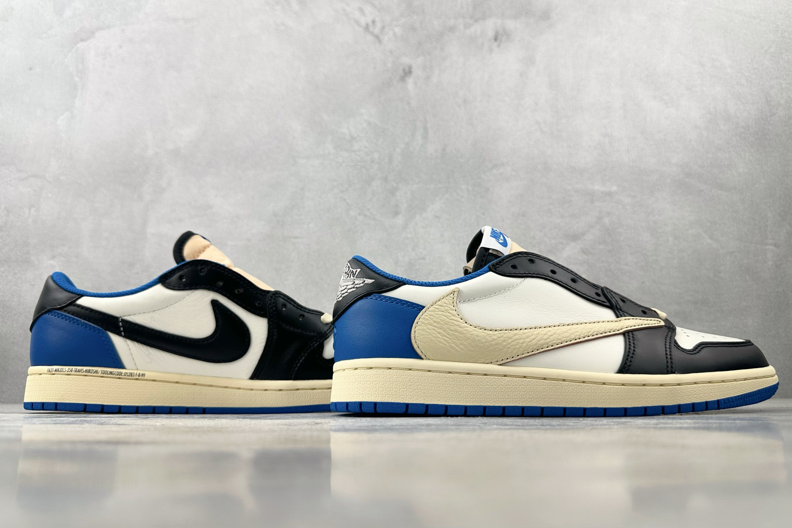 360 Travis Scott x Fragment Design x Jordan Air Jordan 1 Low SP 倒钩2.0 三方联名闪电 白蓝黑  DM7866-140
