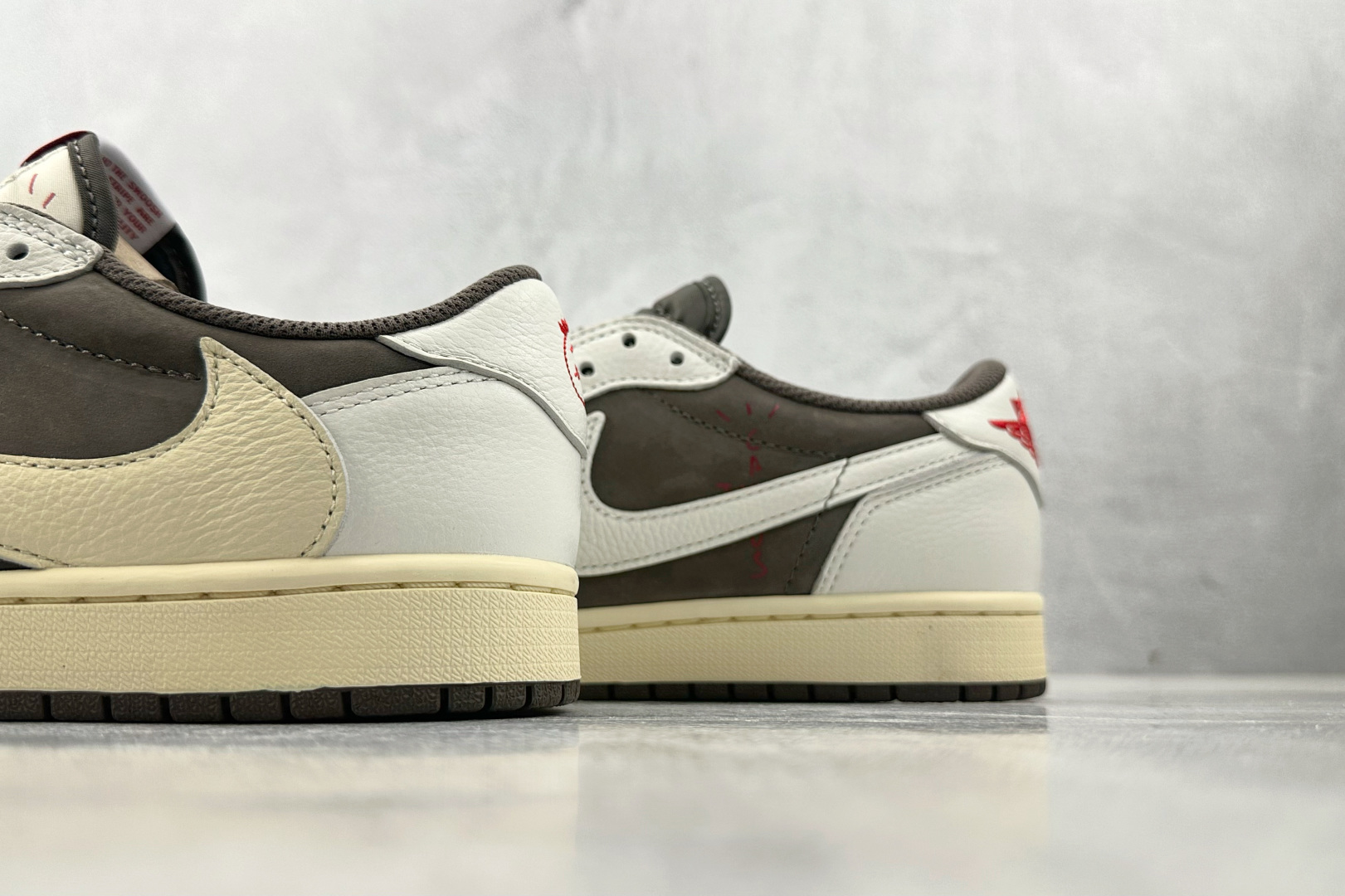 360 Travis Scott x Jordan Air Jordan 1 白棕色 反转摩卡 倒钩3.0  DM7866-162