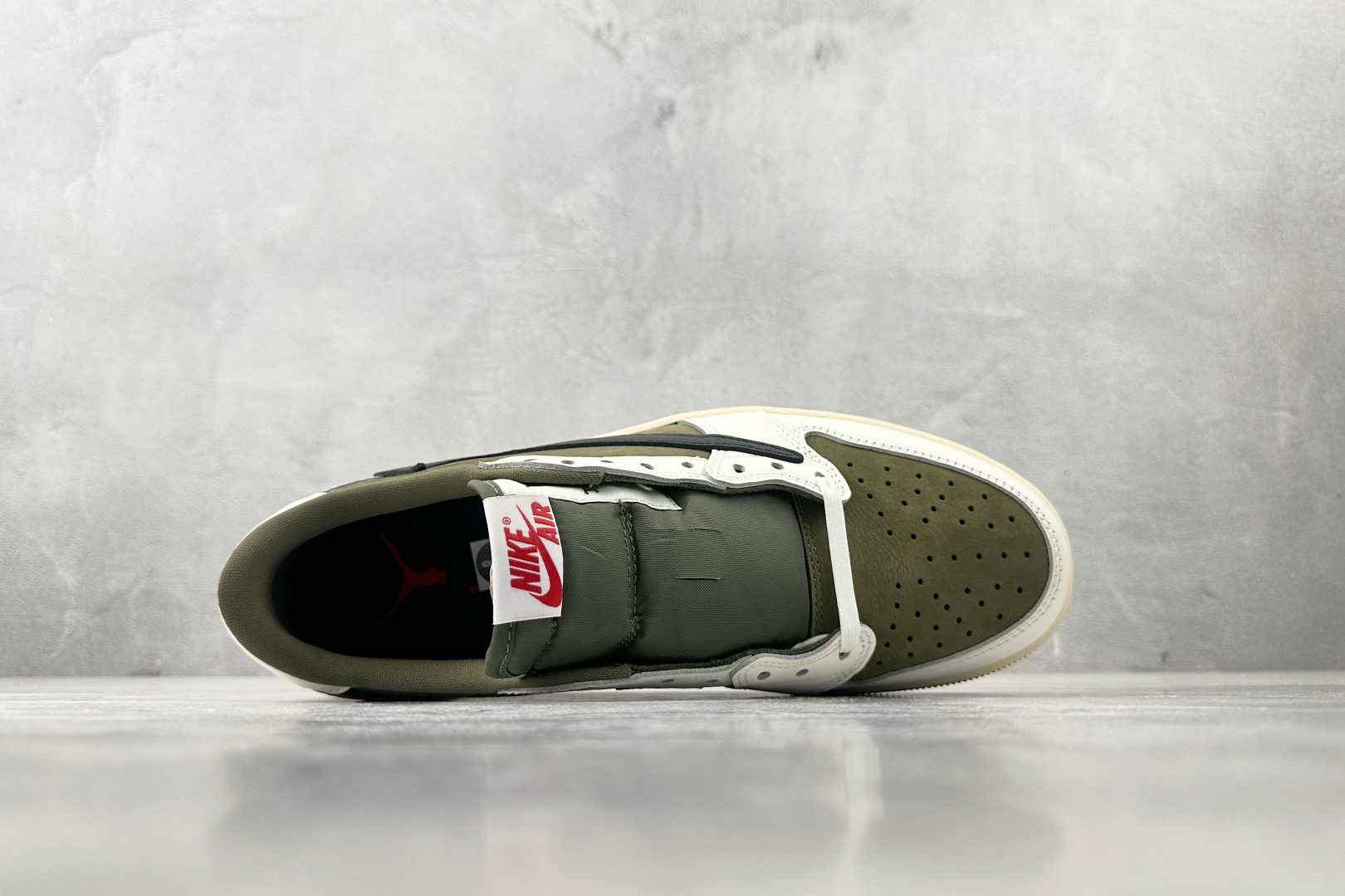 360 Travis Scott x Jordan Air Jordan 1 Low ”Medium Olive”倒钩8.0 米绿  DM7866-200