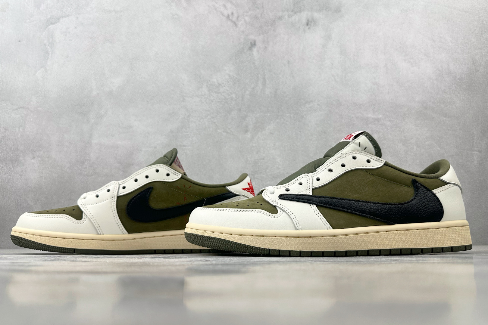 360 Travis Scott x Jordan Air Jordan 1 Low ”Medium Olive”倒钩8.0 米绿  DM7866-200