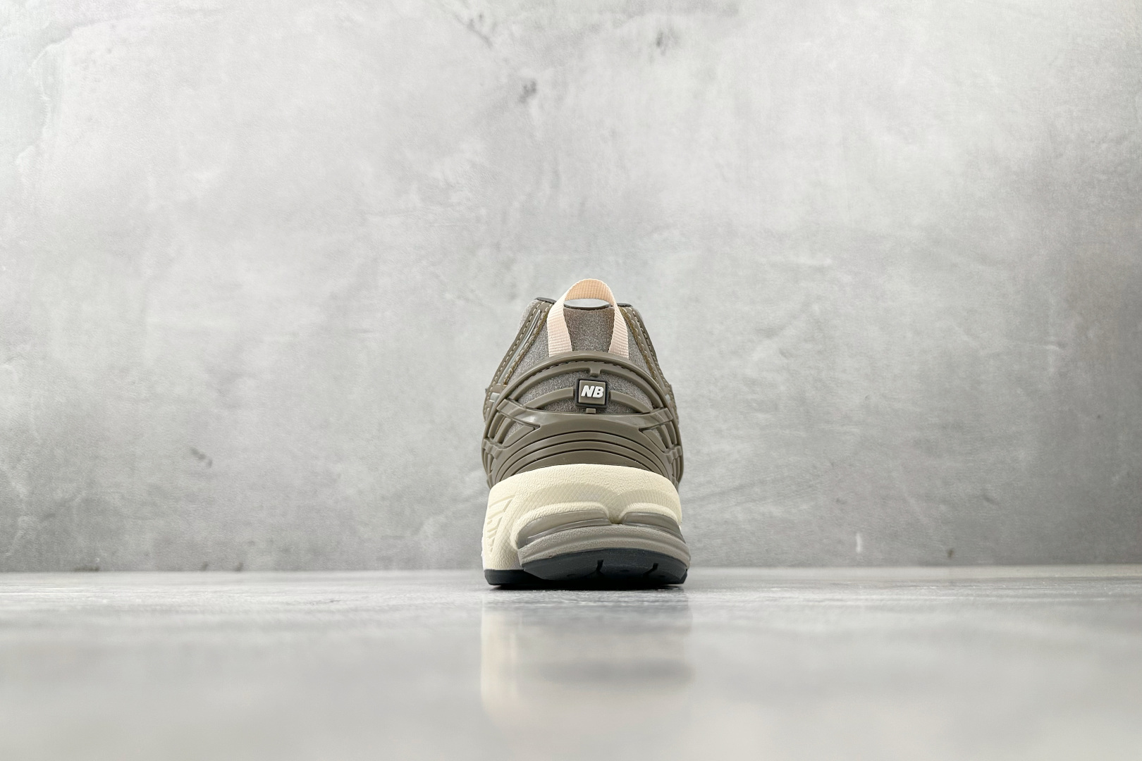 200 纯原出品 INVINCIBLE × N.HOOLYWOOD × New Balance NB 1906U 卡其色 M1906NIH