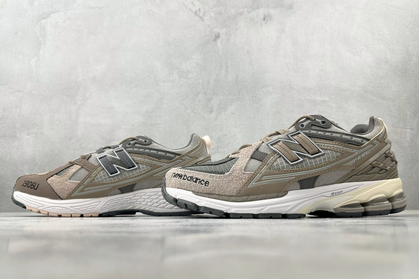 200 纯原出品 INVINCIBLE × N.HOOLYWOOD × New Balance NB 1906U 卡其色 M1906NIH