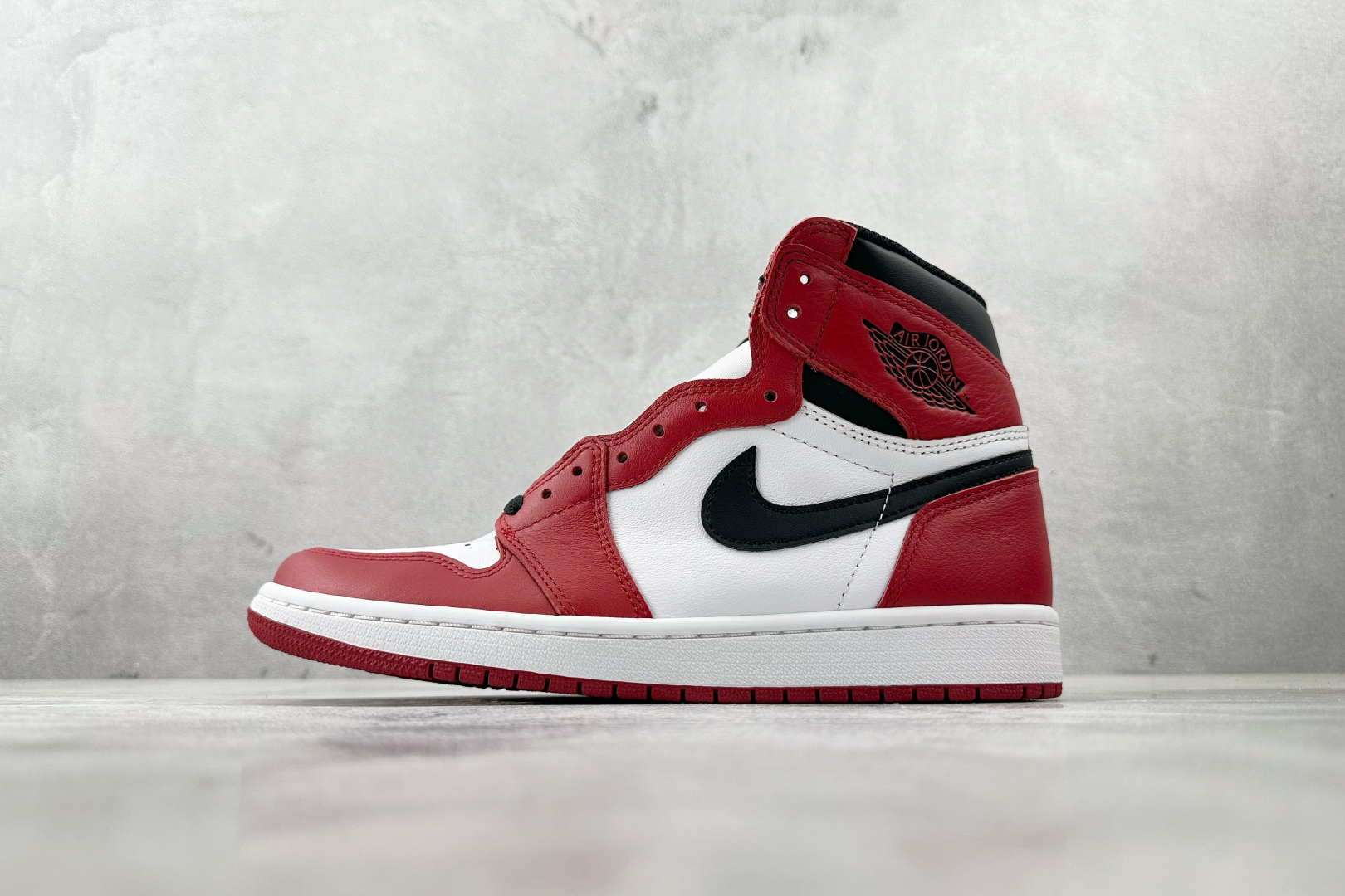 410 Jordan Air Jordan 1 Retro Chica芝加哥 白红  555088-101