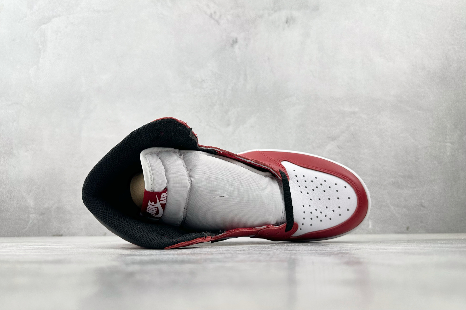 410 Jordan Air Jordan 1 Retro Chica芝加哥 白红  555088-101