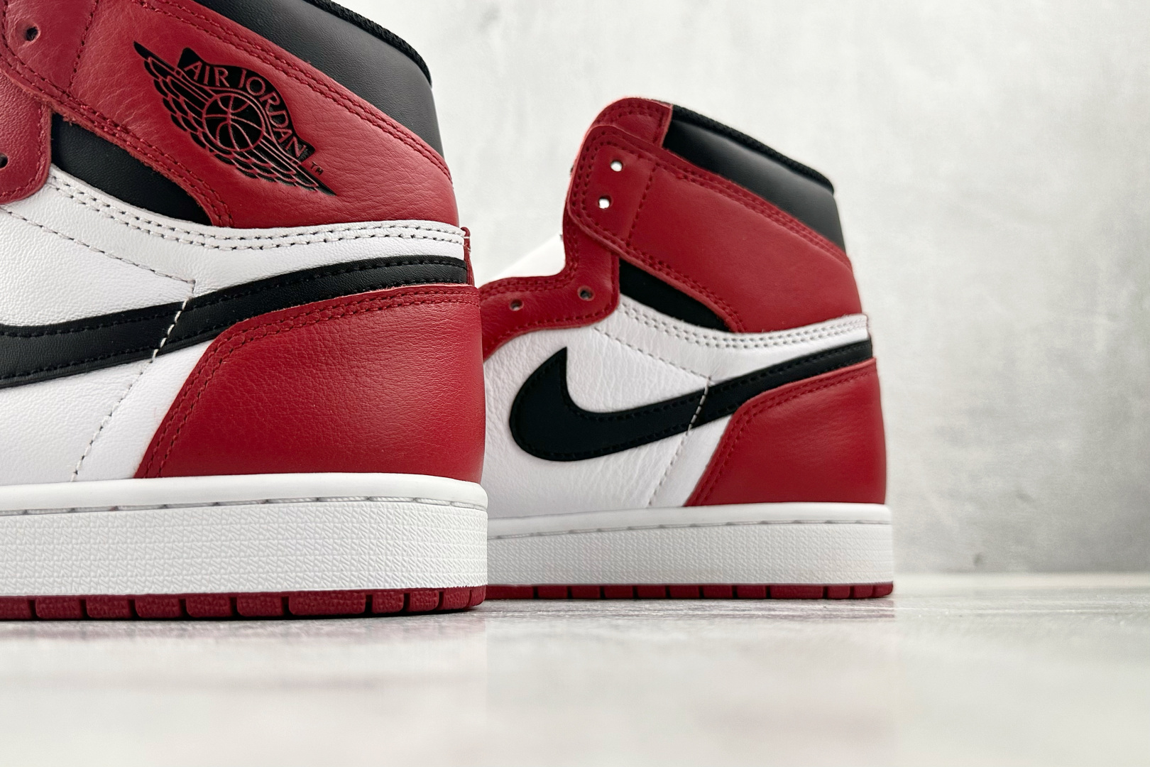 410 Jordan Air Jordan 1 Retro Chica芝加哥 白红  555088-101